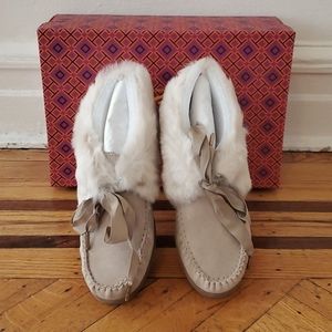 Tory Burch Aberdeen Slipper Light Camel Size 8
